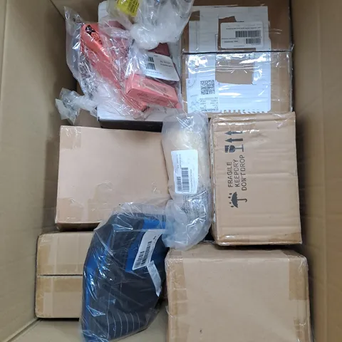 APPROXIMATELY 10 ASSORTED HOUSEHOLD ITEMS TO INCLUDE - BACK BRACE, SPEED GRATER, AND OUTDOOR LIGHTING ETC. - COLLECTION ONLY