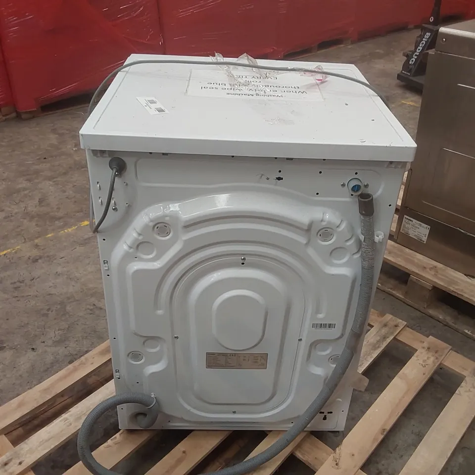 MONTPELLIER MW8140P 8KG FREESTANDING WASHING MACHINE