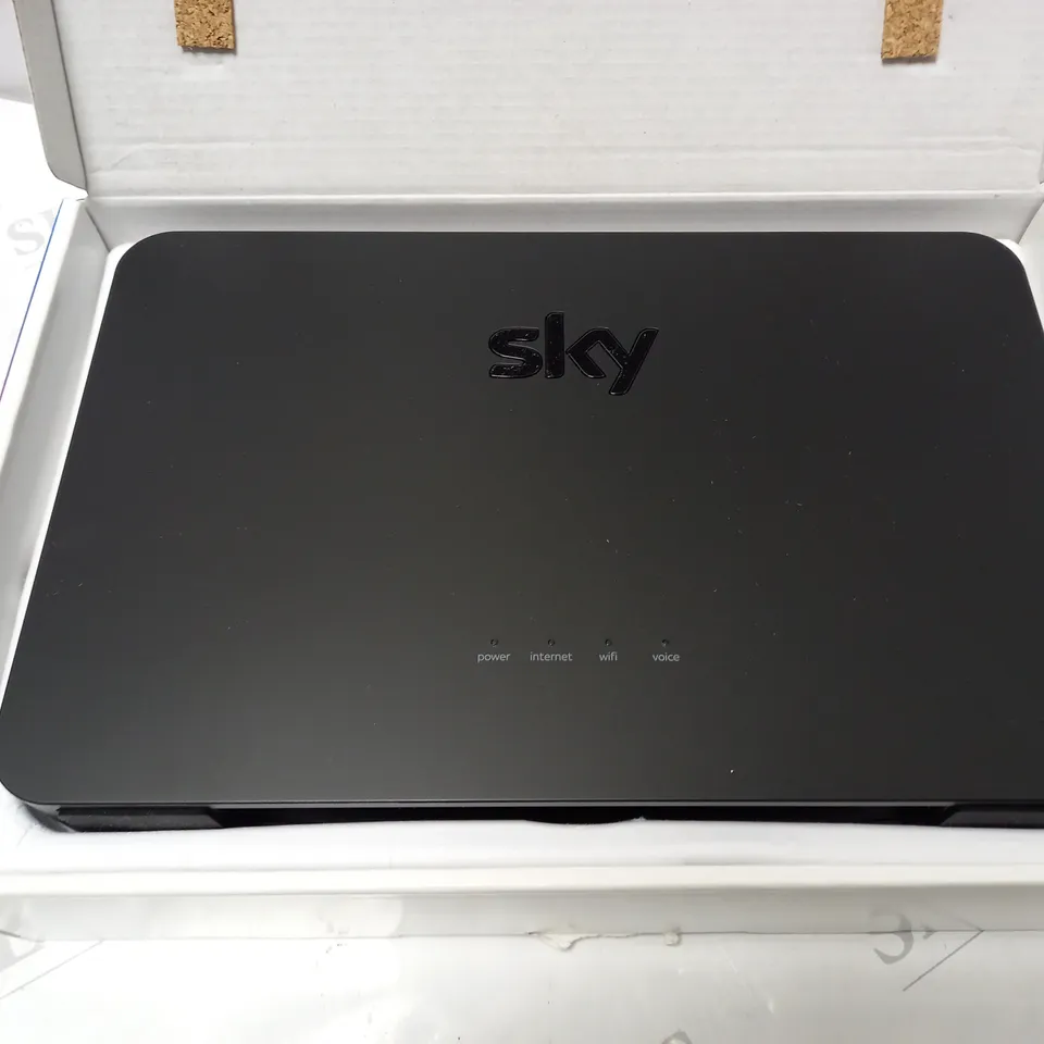 SKY SR 203 ROUTER WIFI SKY Q DUEL 