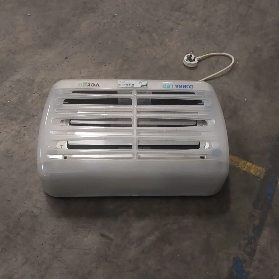 COBRA LED COMMERCIAL ELECTRIC FLY KILLER
