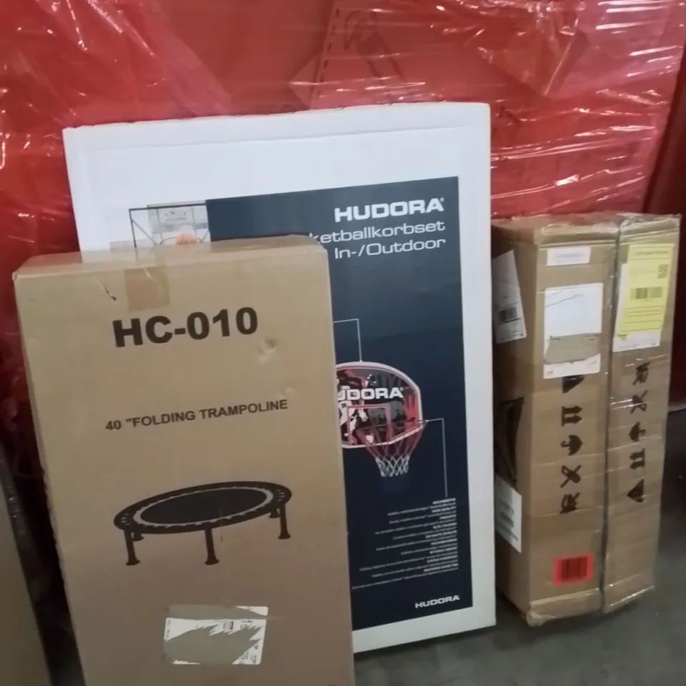 PALLET OF ASSORTED HOUSEHOLD GOODS AND PRODUCTS TO INCLUDE;FOLDING TRAMPOLINE,BASKETBALL HOOP,HAMMOCK