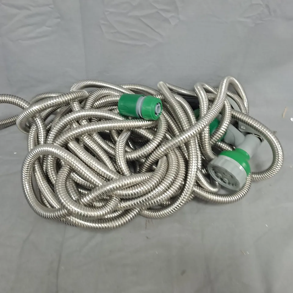 STAINLESS STEEL 50FT GARDEN HOSE WITH SPRAY GUN – BOXED