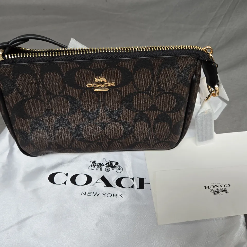 COACH SMALL BROWN PURSE