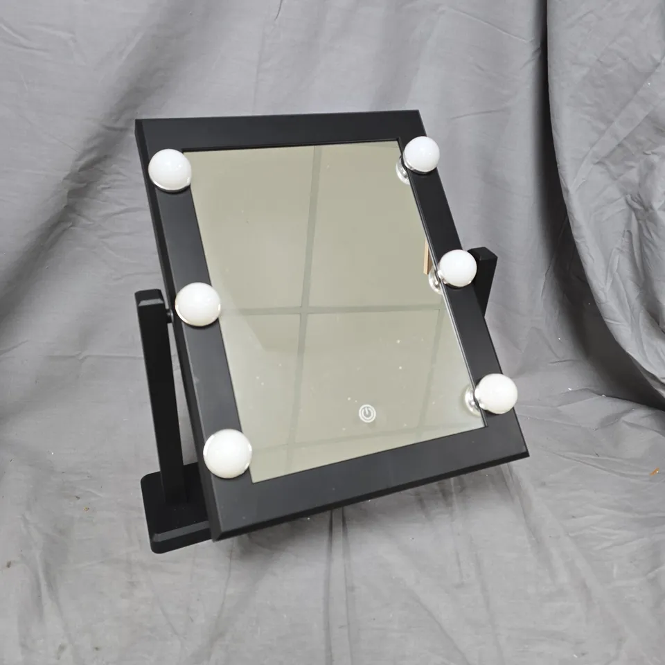 TOUCH OF BEAUTY MAKE-UP MIRROR