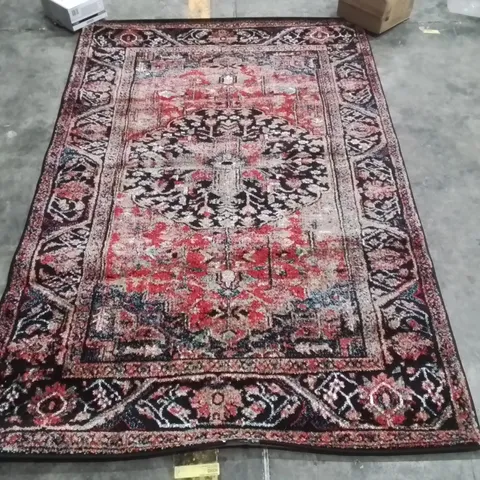 WILBER ORIENTAL AREA RUG APPROXIMATELY 180X120CM 