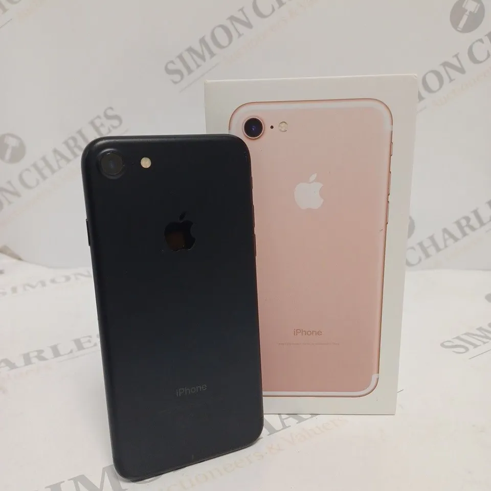 APPLE IPHONE 7 (A1778) SMARTPHONE