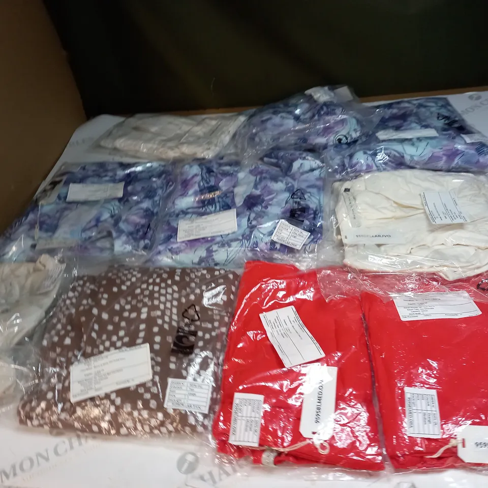 BAG OF APPROX 10 ASSORTED CLOTHING ITEMS TO INCLUDE - MAISON DE NIMES - EMELIA