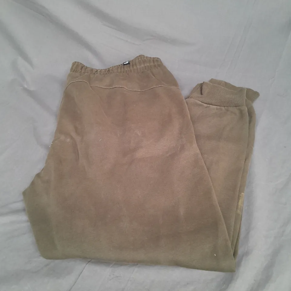 PUMA JOGGERS IN DARK KHAKI SIZE XL