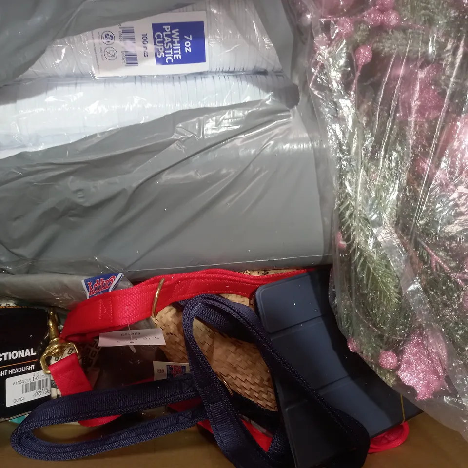 BOX OF APPROXIMATELY 15 ASSORTED HOUSEHOLD ITEMS TO INCLUDE KNITTING SCARF SET, PEBBLE ART, TOTE BAG, ETC