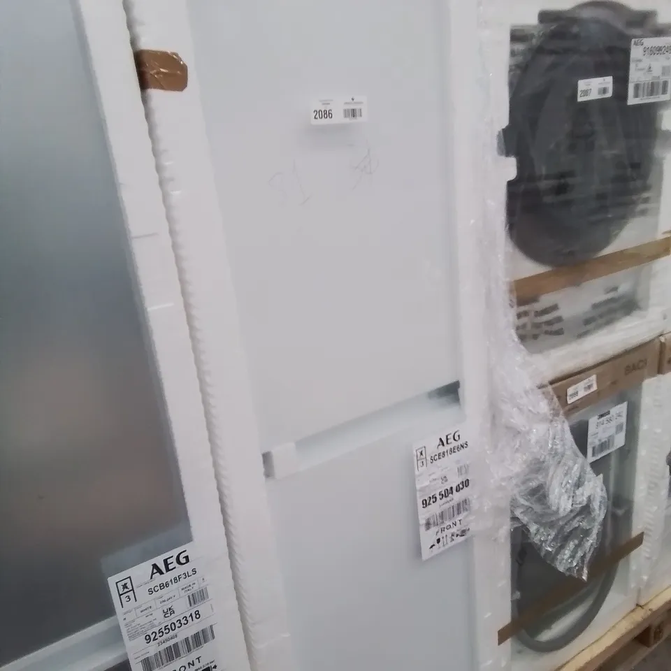 AEG 6000 SERIES INTEGRATED 50/50 FRIDGE FREEZER MODEL SCE818E6NS RRP £934