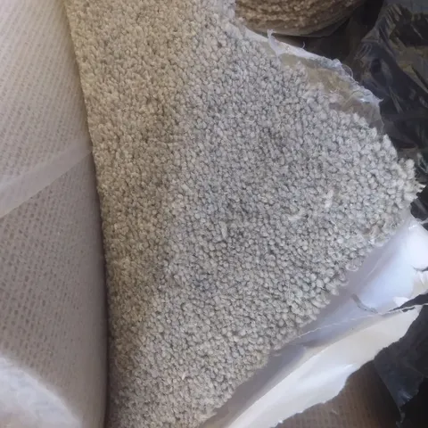 ROLL OF QUALITY ROYAL VELVET ILLINGWORTH CARPET 4Γ5.3M