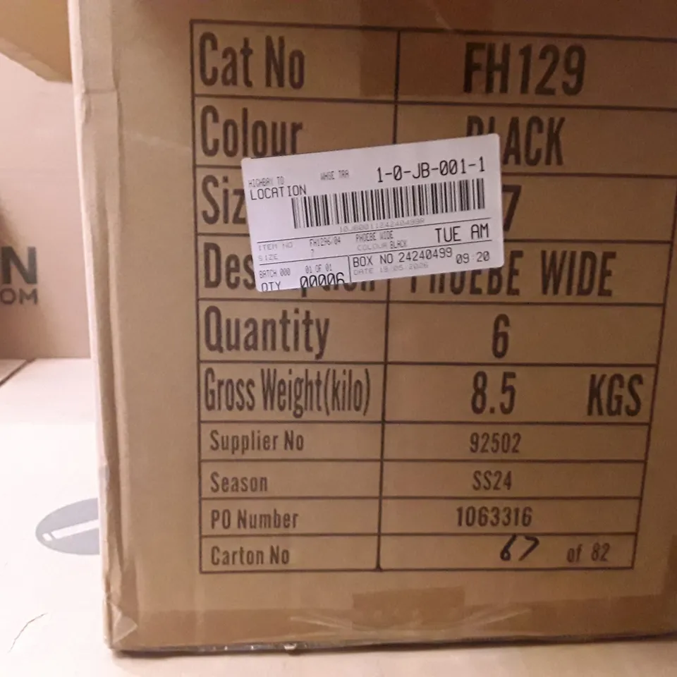 BOXED BRAND NEW SIMPLY BE PHOEBE WIDE SHOES SIZE 7 BLACK COLOUR APPROXIMATELY 6 PIECES 