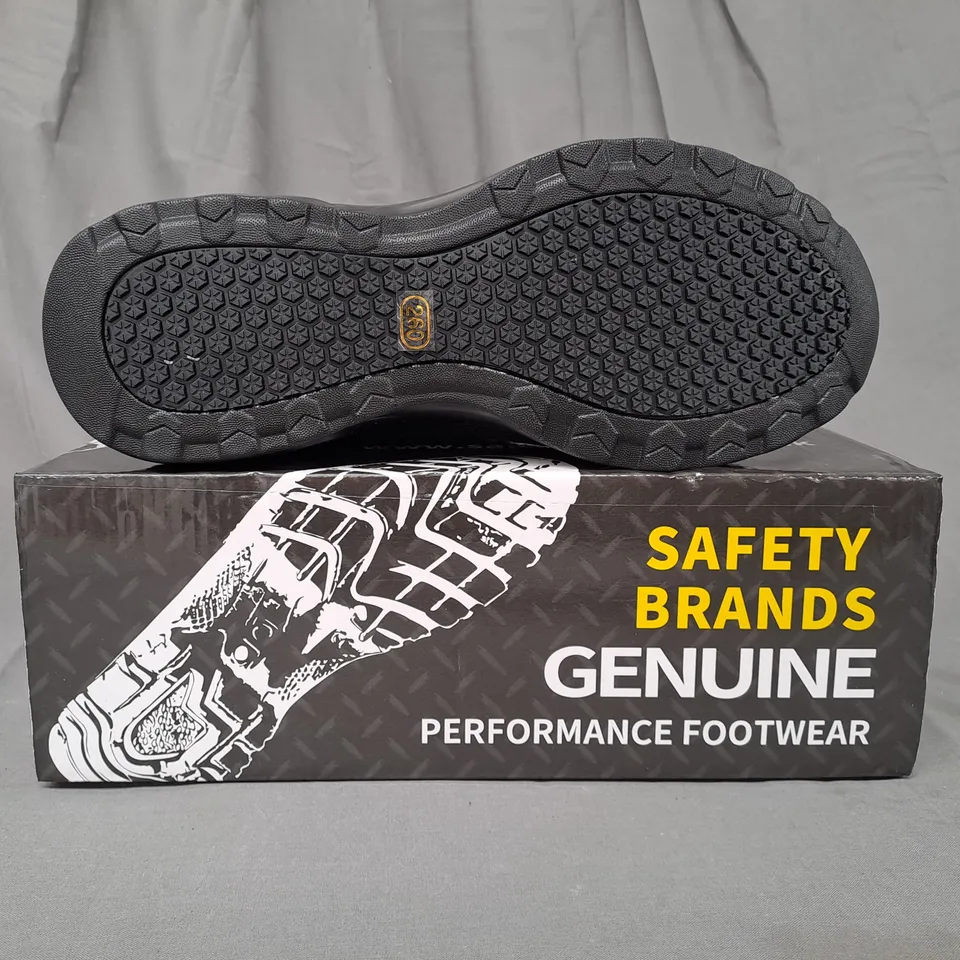 BOXED PAIR OF GUYISA SAFETY SHOES IN BLACK UK SIZE 8