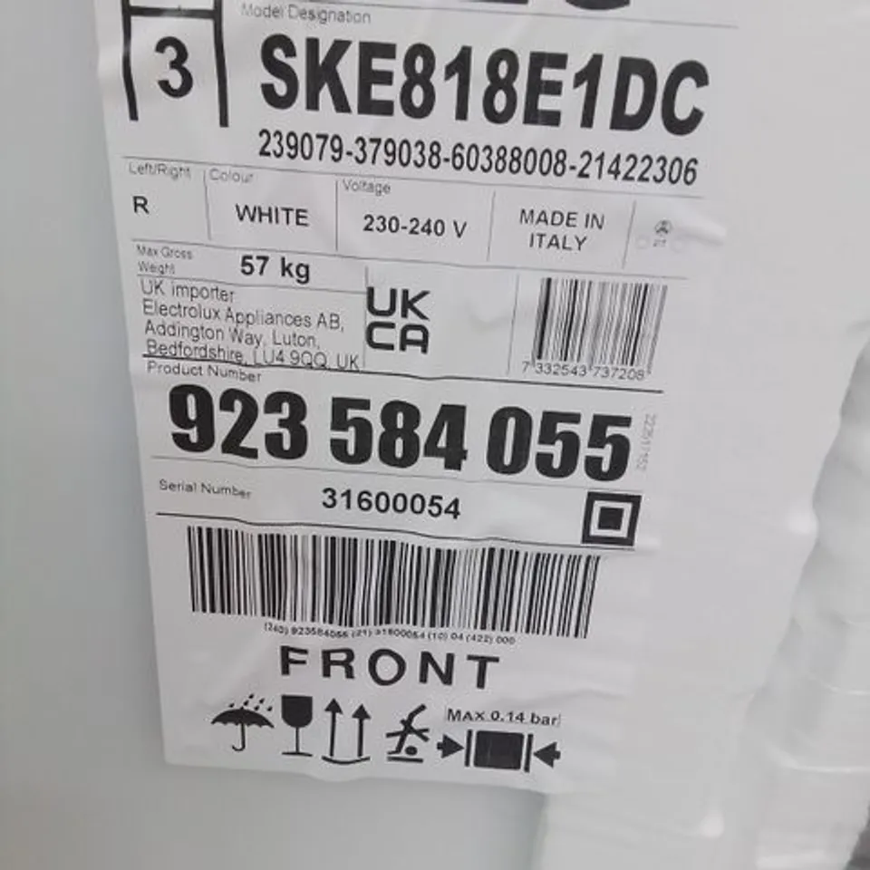 AEG 6000 SERIES TALL INTEGRATED FRIDGE 310L MODEL SKE818E1DC RRP £1000