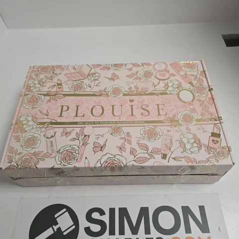P LOUISE MAKE-UP MYSTERY BOX – PINK FLORAL DESIGN