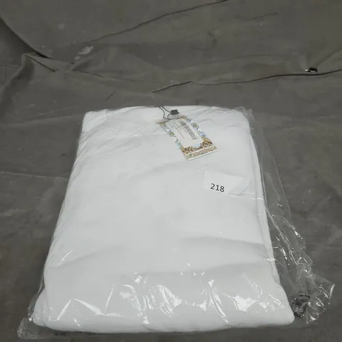 BOOHOO WHITE BE YOUR OWN SUGAR DADDY OVERSIZED SWEATER - SIZE L