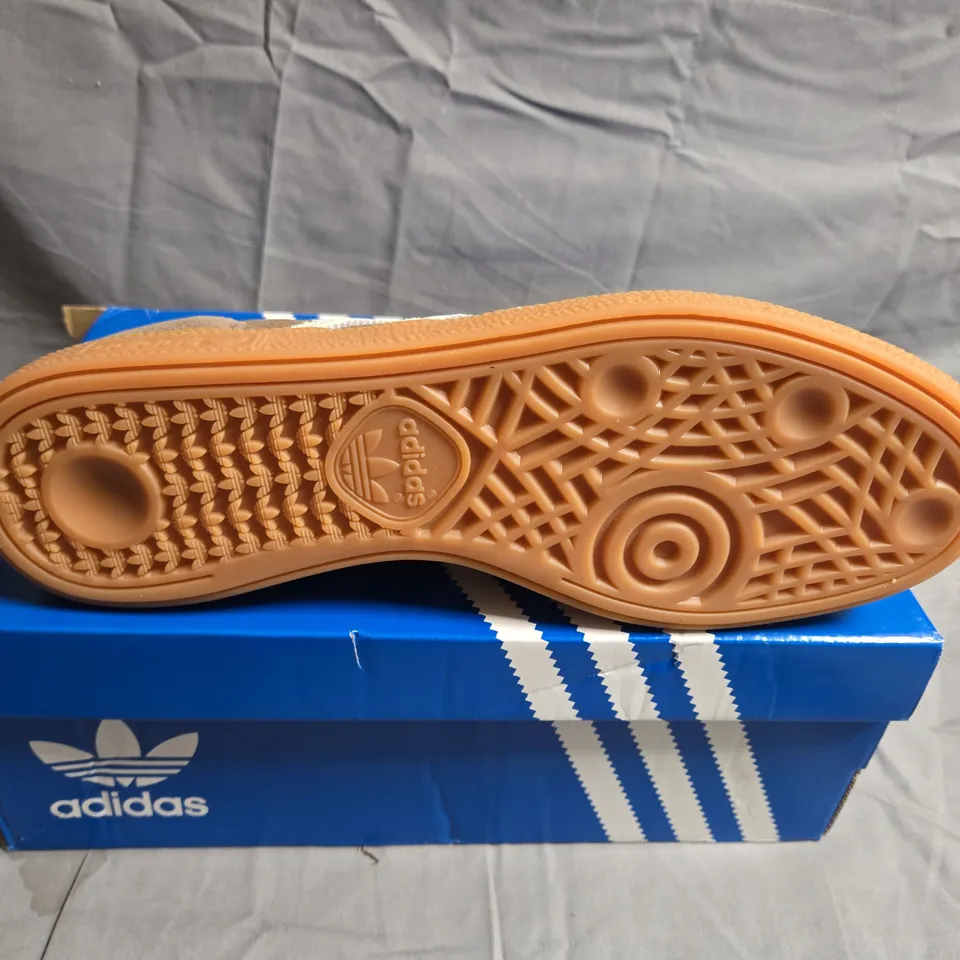 BOXED PAIR OF ADIDAS HANDBALL SPEZIALS - UK SIZE 10.5