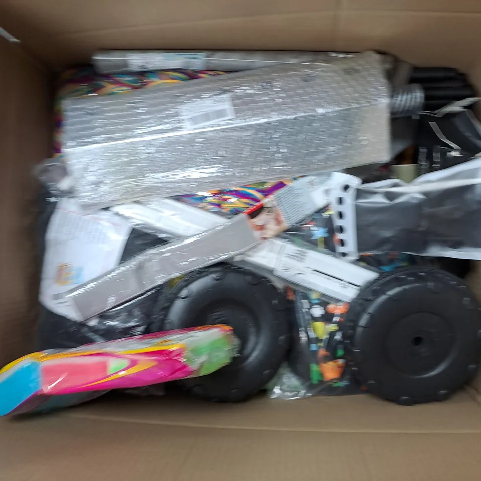 APPROXIMATELY 30 ASSORTED HOUSEHOLD ITEMS TO INCLUDE KIDS BACKPACK, STRONG, FLOOR STICKER, ETC - COLLECTION ONLY