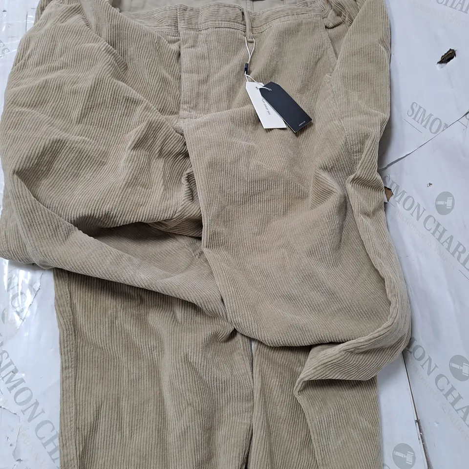 MR MARVIS THE CORDS IN BARISTA - W38 L30