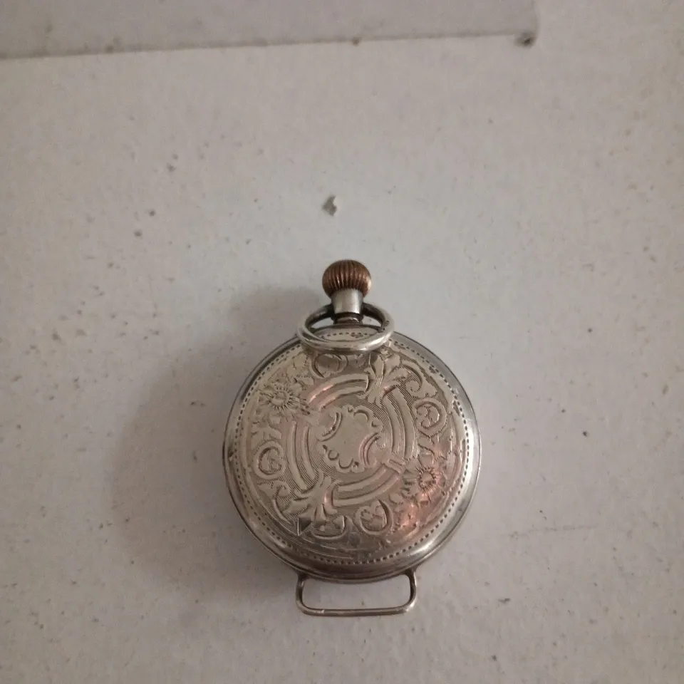 VINTAGE JEWELLERY CASE WITH A VARIETY OF ITEMS OF VARIOUS STYLES AND SIZES INSIDE TO INCLUDE POCKET WATCH ETC