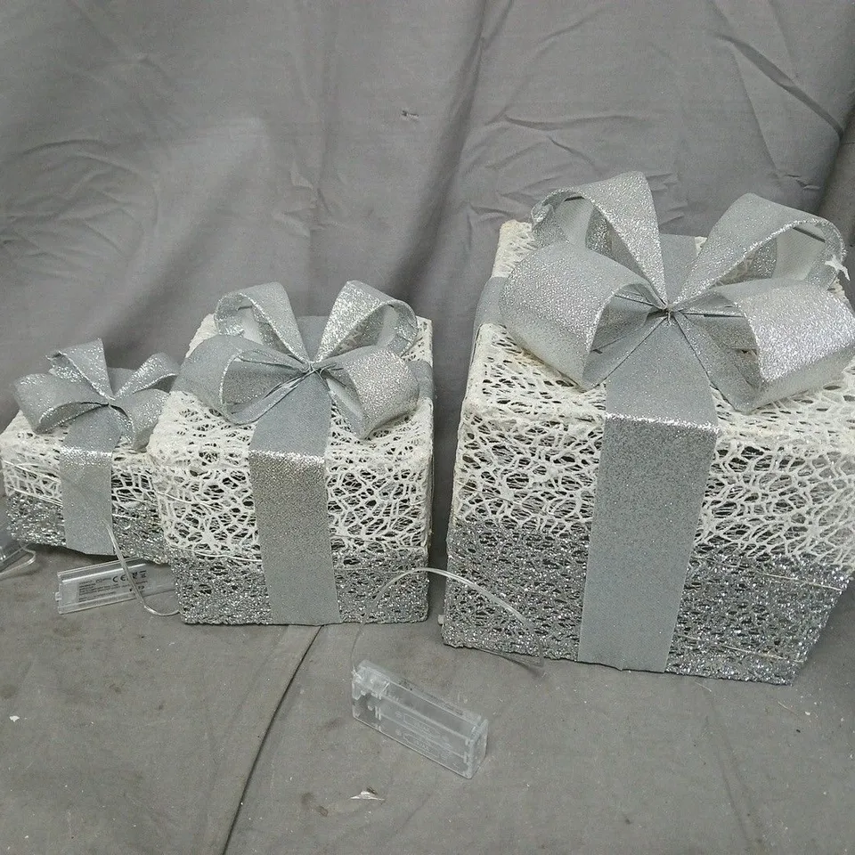 BOXED THREE KINGS SILVER SPARKLY FAUX GIFT BOXES SET OF 3