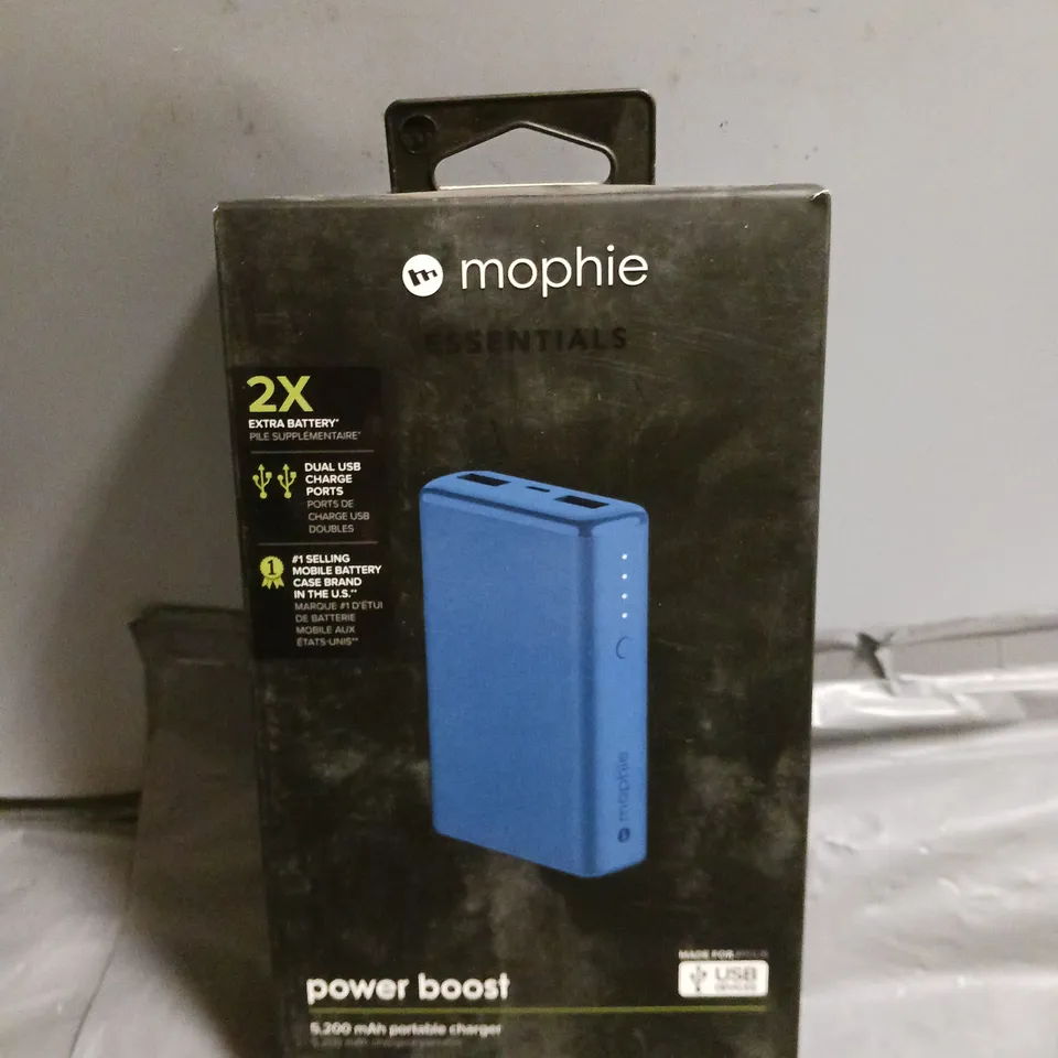 BOXED MOPHIE POWER BOOST 5200MAH PORTABLE CHARGER 