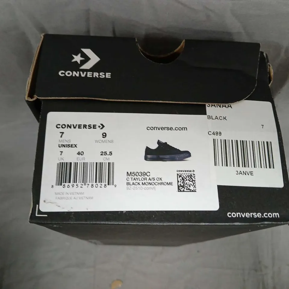 BOXED CONVERSE CHUCK TAYLOR ALL STAR BLACK MONOCHROME SNEAKERS – UK7 (MEN'S)