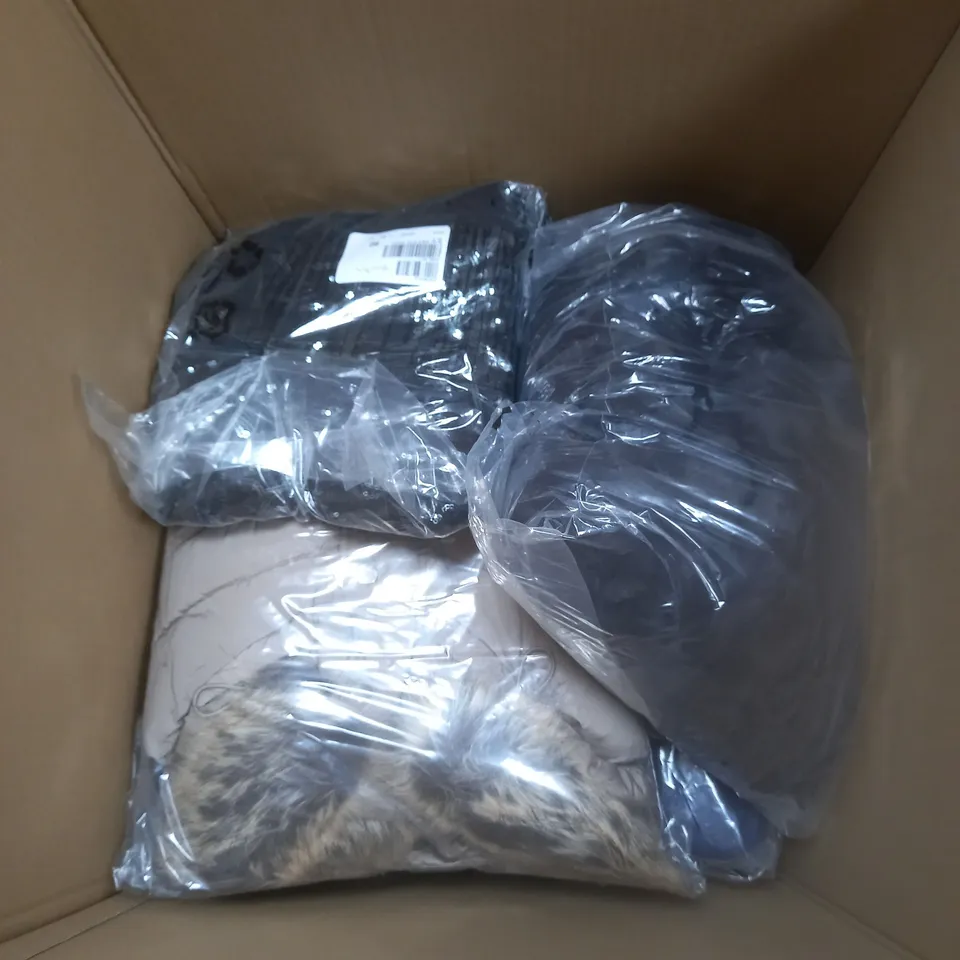 BOX OF APPROXIMATELY 10 ASSORTED CLOTHING ITEMS IN VARIOUS STYLES, COLOURS AND SIZES