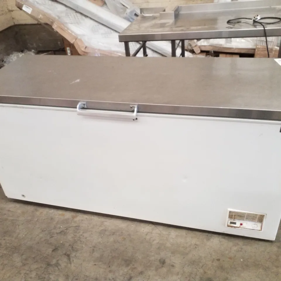 POLAR CM531 CHEST FREEZER