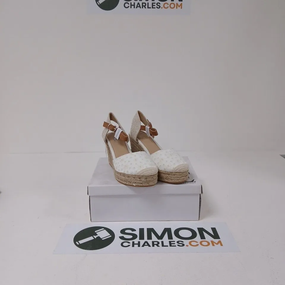 SHOES BY EMMA - BREEZY ESPADRILLE WEDGES – OFF-WHITE, UK SIZE 6