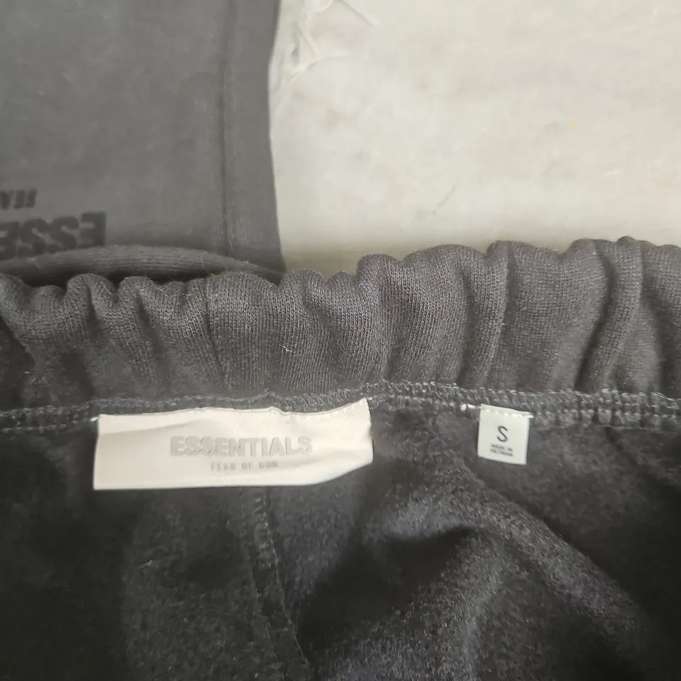 ESSENTIALS BLACK JOGGERS, SIZE S