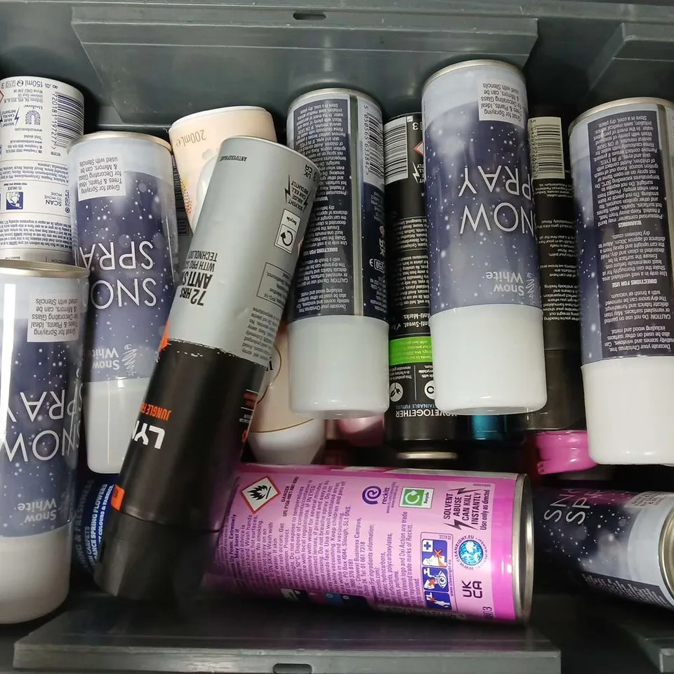 APPROXIMATELY 15 ASSORTED AEROSOLS TO INCLUDE VANISH VACUUM FOAM, SNOW SPRAY, IMPERIAL LEATHER FOAMBURST, ETC - COLLECTION ONLY