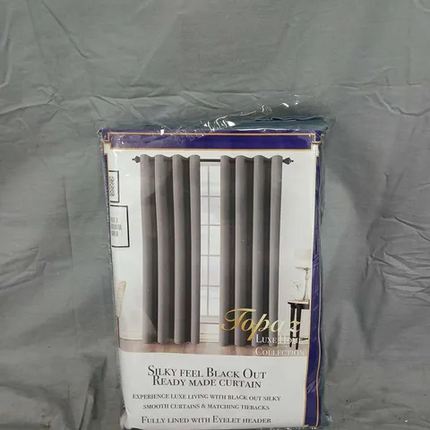 BOX OF APPROX 10 TOPAZ SILKY FEEL BLACK OUT READY MADE CURTAIN – GREY/BLUE
