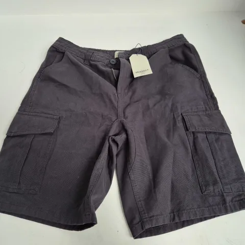 SEASALT CORNWALL MENS LAUNCHMEN SHORTS IN INKWELL - UK 34