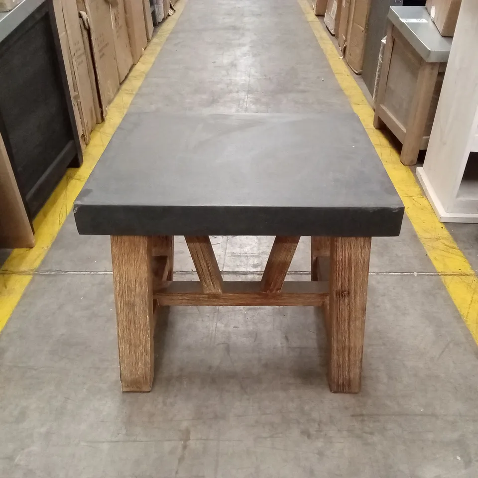 CHILSON STOOL