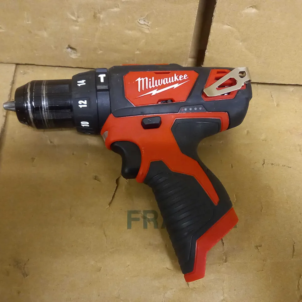 MILWAUKEE BATTERY-POWERED IMPACT DRILL