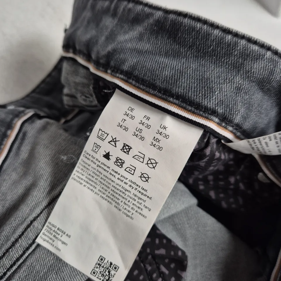 HUGO BOSS DENIM JEANS – MENS, GREY/WASHED, UK SIZE 34/30
