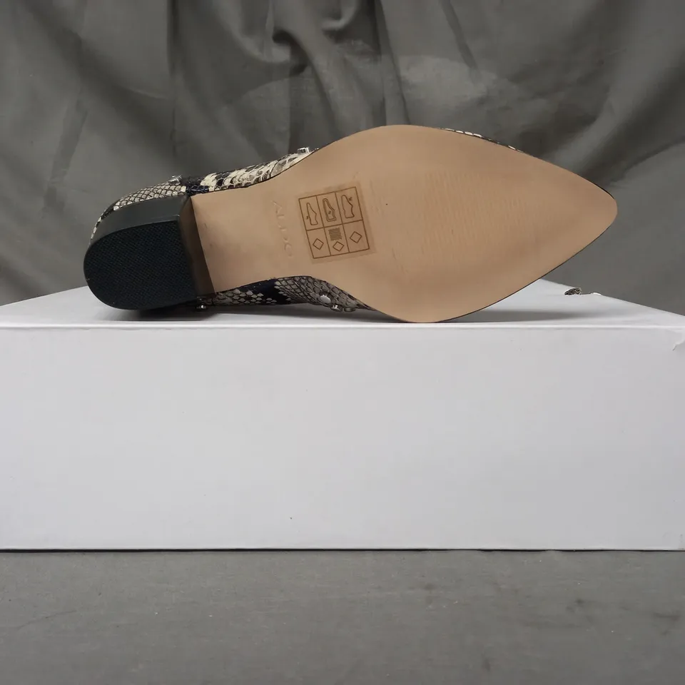 BOXED ALDO ALERMERA SYNTHETIC ANKLE BOOT IN CAMEL SNAKE SIZE UNSPECIFIED (ONE SHOE)