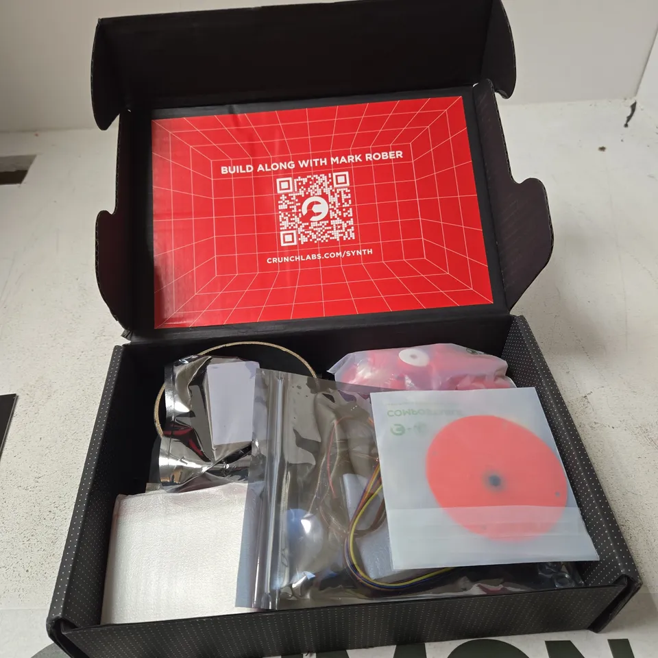CRUNCH LABS HACK PACK LASER SYNTHESIZER – BUILD ALONG WITH MARK ROBER