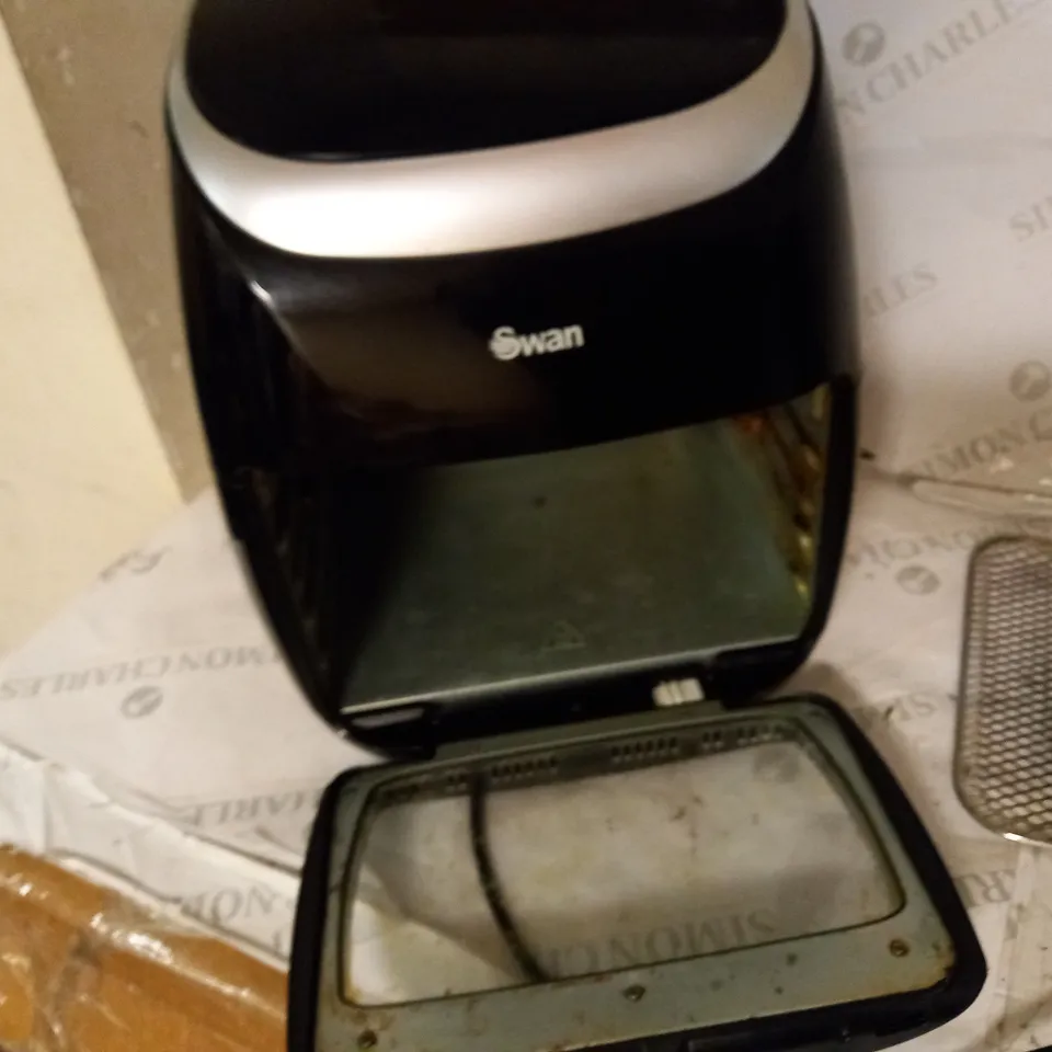SWAN DIGITAL AIR FRYER OVEN  RRP £178
