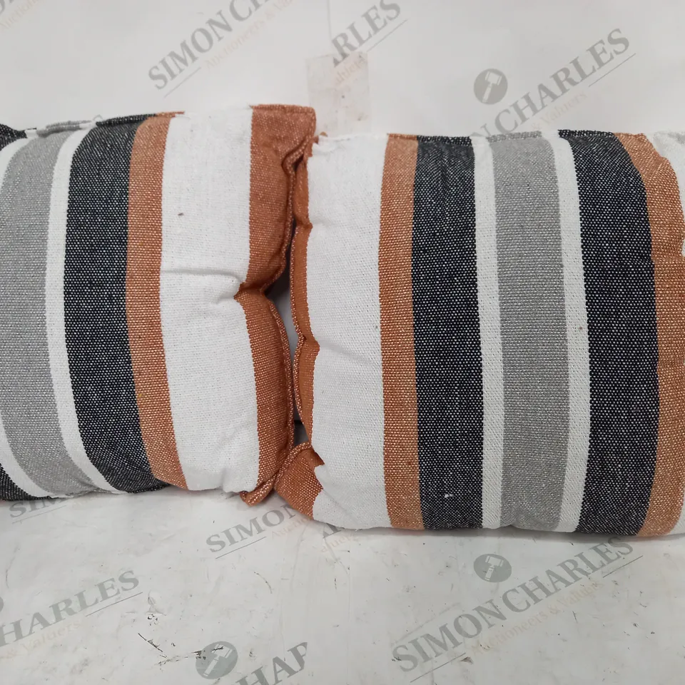 PAIR OF STRIPED FABRIC CUSHIONS