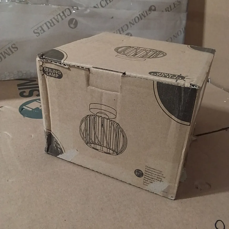 BOXED CEILING LAMP, 220-240v - GOLD (1 BOX)
