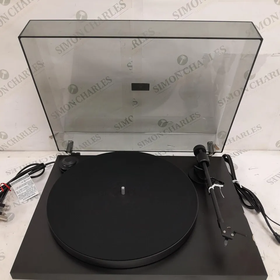 PRO-JECT AUDIO PRIMARY E TURNTABLE - BLACK