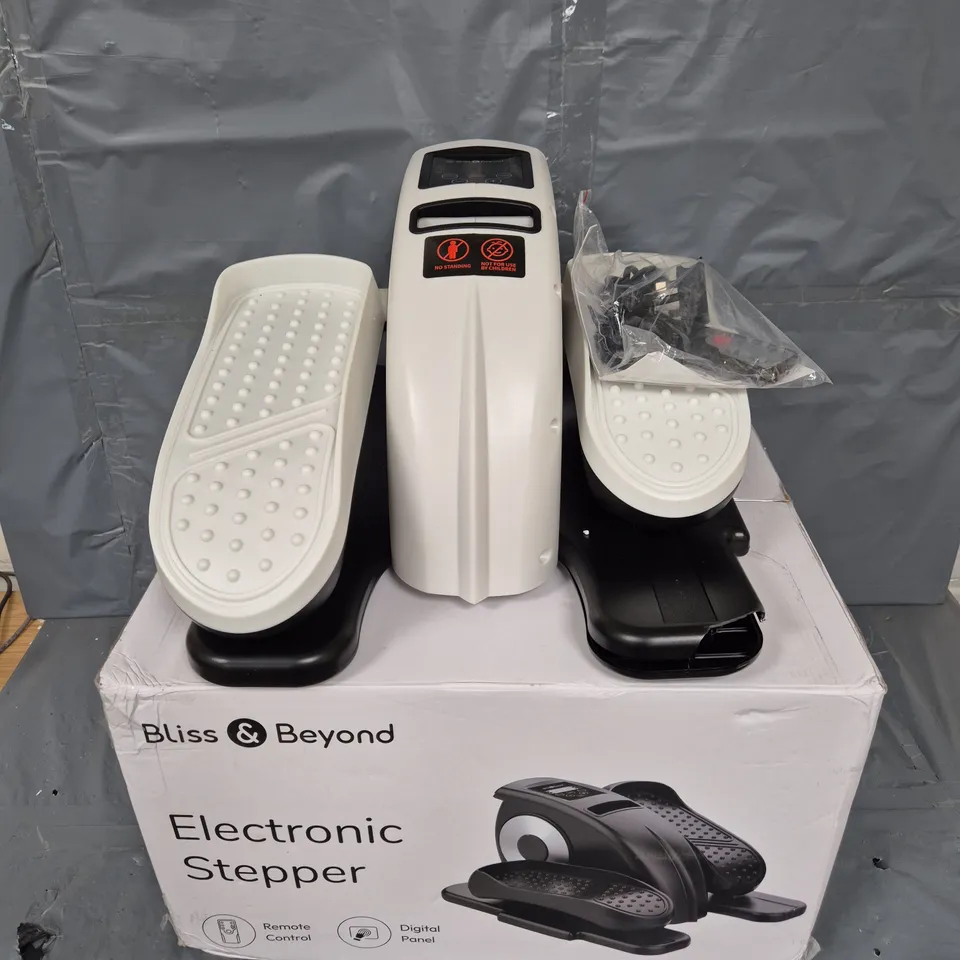 BOXED BLISS & BEYOND ELECTRIC STEPPER IN WHITE
