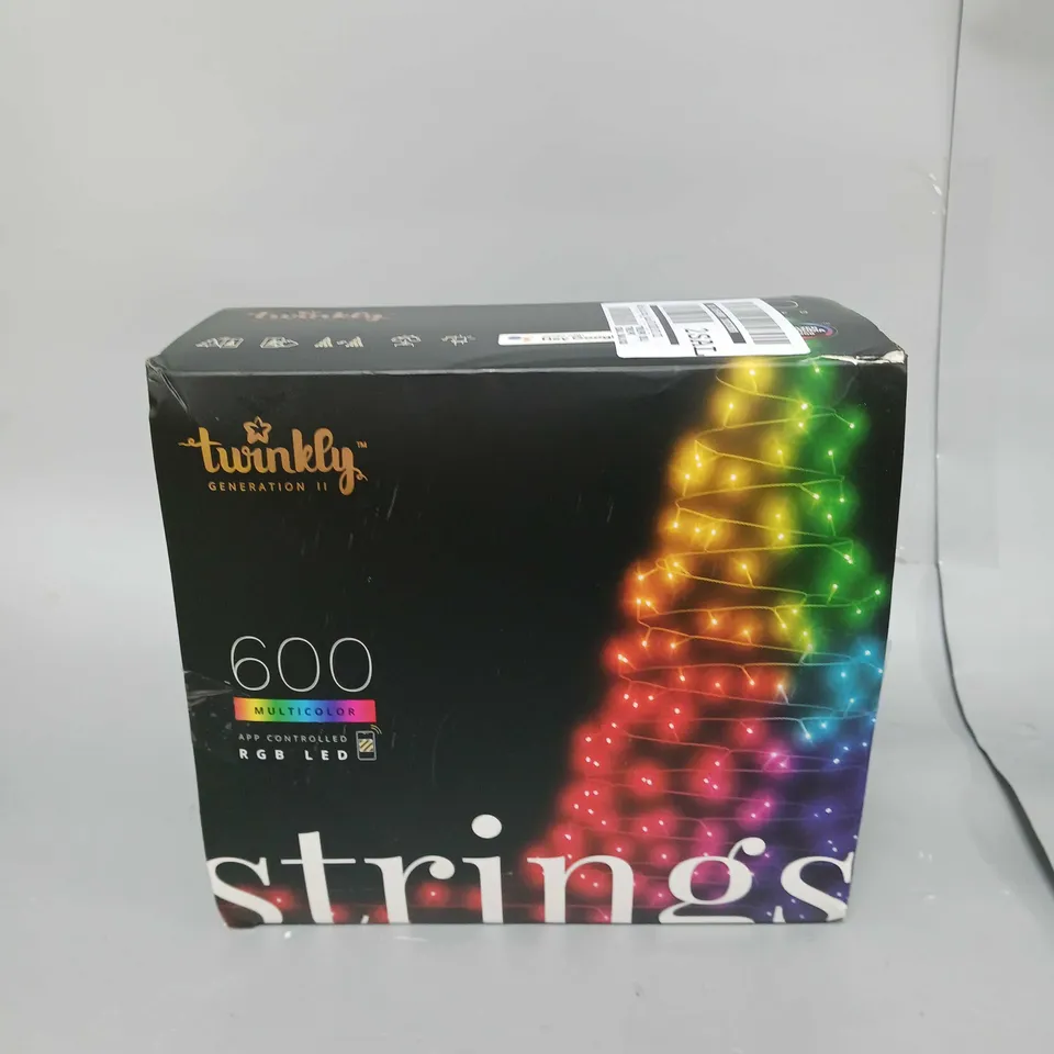 TWINKLY LIGHT STRINGS RGB