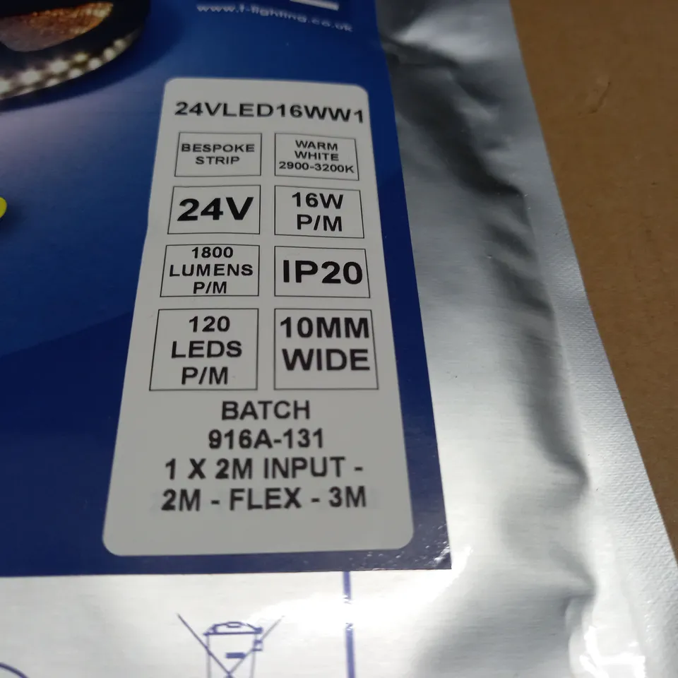 LOT OF 2 LED LIGHT STRIPES - 1 X 2M INPUT 3M FLEX