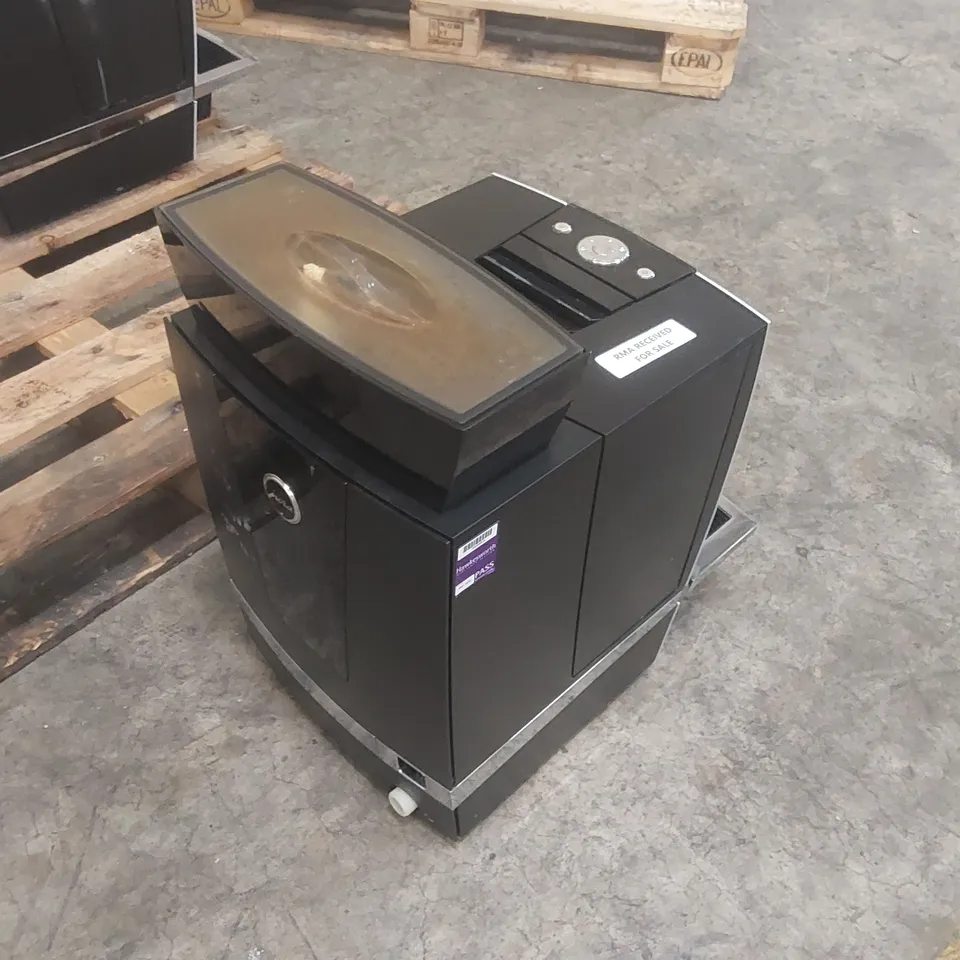 JURA GIGA COMMERCIAL COFFEE MACHINE