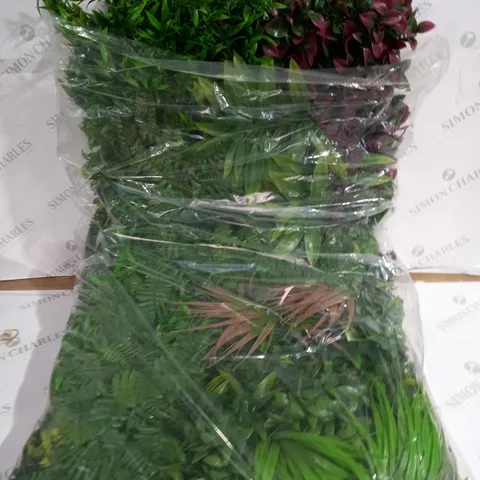 PLASTIC PLANT WALL
