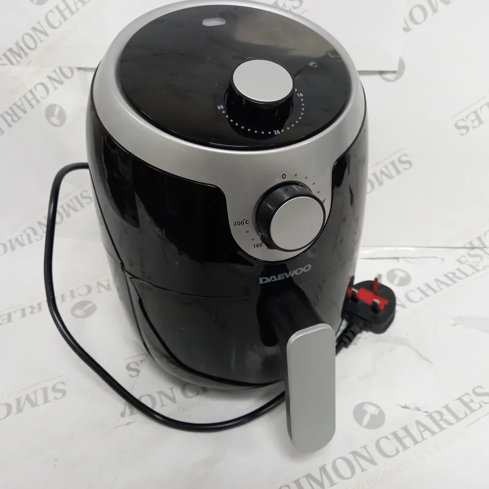 BOXED DAEWOO 2 LITRE COMPACT AIR FRYER