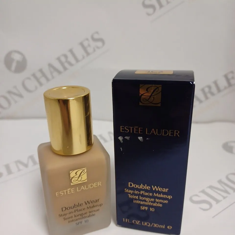 BOXED ESTEE LAUDER DOUBLE WEAR STAY IN PLACE MAKEUP 3C2 PEBBLE